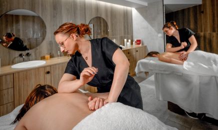 GOLDEN TULIP LYON OUEST – HOTEL & SPA : Manucure à Limonest