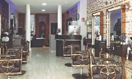 ARTS.SD —Coiffure Jeanne D'Arc : Coiffeur à Toulouse