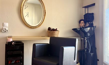 KOOB | Solutions Capillaires & Perruques : Coiffeur à Saint-Barthélemy-d'Anjou
