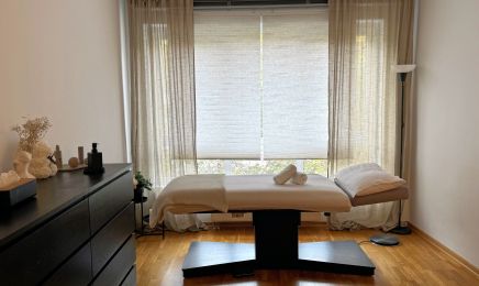 ZONA by Far: Kosmetikstudio in Frankfurt am Main