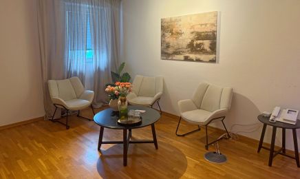 ZONA by Far: Kosmetikstudio in Frankfurt am Main