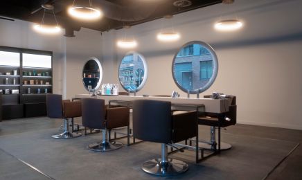 Salon Blanc: Friseur in Hamburg