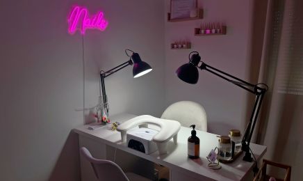 Ad’s Nails  : Manucure à Charmes