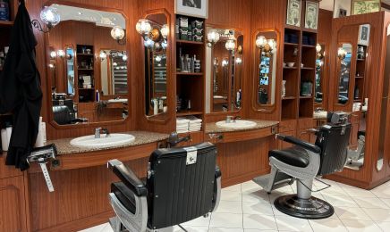 Image D' Homme : Coiffeur à Sens