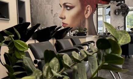 Haar Reuber Inh. Kerstin Wagener: Friseur in Freudenberg
