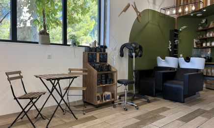 Cinelys - L'Art au Naturel : Coiffeur à Manosque