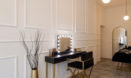 Beauty by EA - Esra Akyüz: Kosmetikstudio in Frankfurt am Main