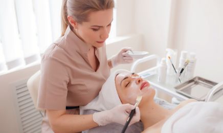 Épilation au laser diode, esthéticienne Nadiia Grytsai : Institut de beauté à Valence