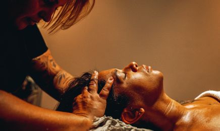 Voyage d’excellence : Manucure à Parentis-en-Born