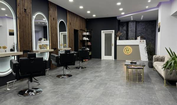 Hair & Beauty by Hannahn & Ismail