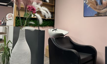 BEAUTY STUDIO Rose poudré L'institut : Coiffeur à Divonne-les-Bains