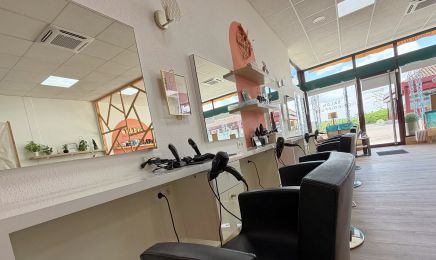 NELLY coiffeur créateur  : Coiffeur à Montluçon