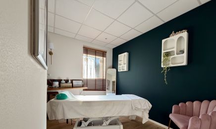 La Maison du Bien-être By Maëlys - Chez Naüma Glow  : Institut de beauté à Le Tignet