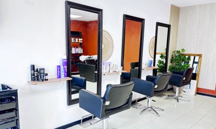 Hair studio By Adriana  : Coiffeur à Chailly-en-Bière