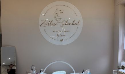 Zeitlose Schönheit : Nagelstudio in Offenbach am Main