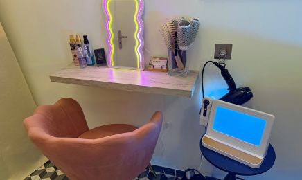 J&S Headspa Rituals - Headspa - Footspa - Papouilles - Soin bot - Coiffure - Massage : Coiffeur à Vias