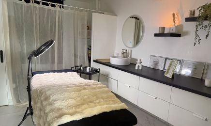 Mey beauty ongles & beauté du regard : Institut de beauté à Viry-Châtillon