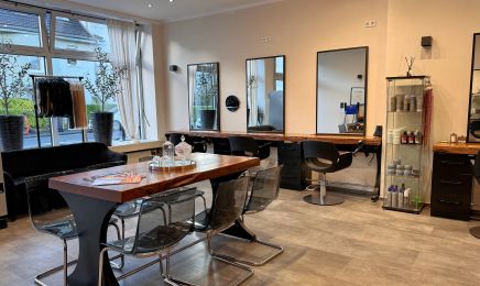 Revolution - Hair: Friseur in Köln