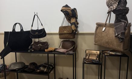 Actuel - Salon Mixte - Styliste / Visagiste : Coiffeur à Aubagne