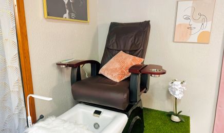 Nouria Beauty Bar : Institut de beauté à Le Mans