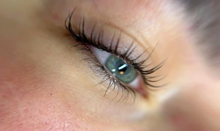 Brow and Glow Studio  : Institut de beauté à Libourne