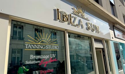 IBIZA SUN : Manucure à Évreux