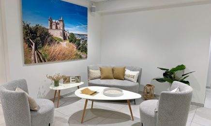 Spa Les Douceurs de Loire & Hôtel Kyriad SAUMUR  : Manucure à Saumur