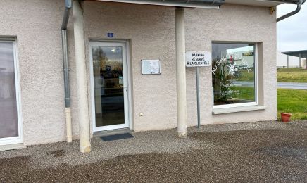 Au salon d'Aurél coupe énergétique  : Coiffeur à Montbozon