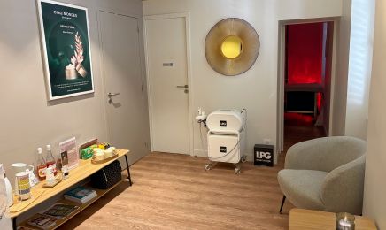 Mademoiselle Bonjour : Coiffeur à La Rochelle
