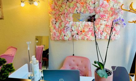Nouria Beauty Bar : Institut de beauté à Le Mans