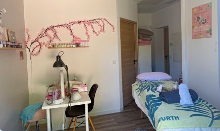 AG Bien être : Coiffeur à Châteauneuf-le-Rouge