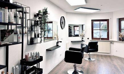 Phönix by Pascal Gräßlin: Friseur in Gundelsheim