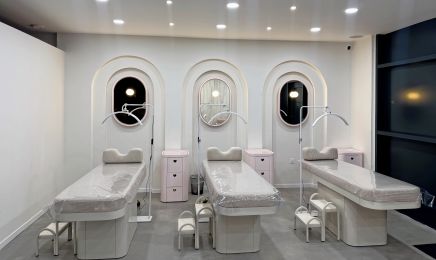 Ashanti Beauty : Manucure à Balma