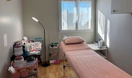 EM ESTHETIQUE : Institut de beauté à Apprieu