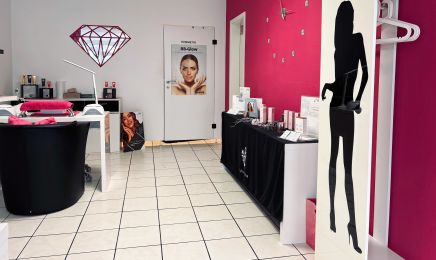 Pink Diamond beauty lounge: Kosmetikstudio in Waiblingen