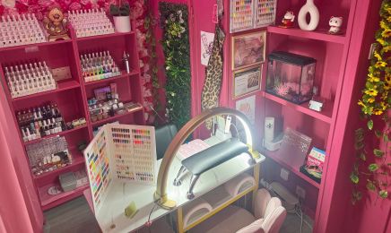 Beauty nails by cha & Mindset tattoo : Manucure à Nice