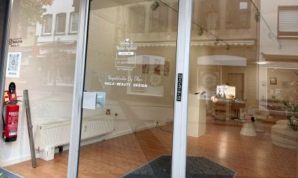 Dlar Kosmetik Nail Salon: Nagelstudio in Mayen