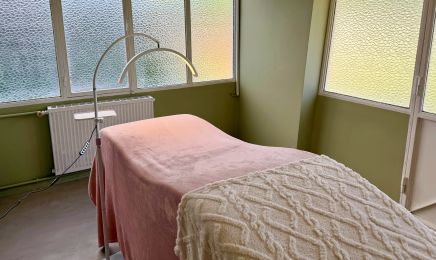   Lash And Brow By H : Institut de beauté à Claix