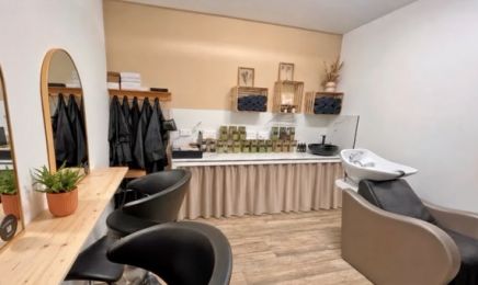 Maxime au féminin : Coiffeur à Villeneuve-de-Marsan