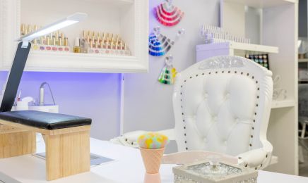Lolita Beauty : Manucure à Bourgueil