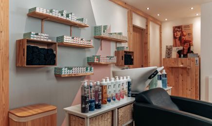 Laura coiffure & prothésiste ongulaire : Coiffeur à Lepuix