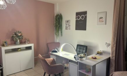 De L’Or Aux Ongles & Head Spa : Coiffeur à Miserey salines