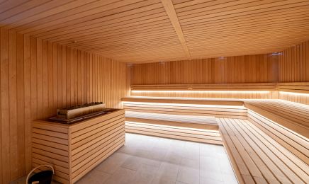 GOLDEN TULIP LYON OUEST – HOTEL & SPA : Manucure à Limonest