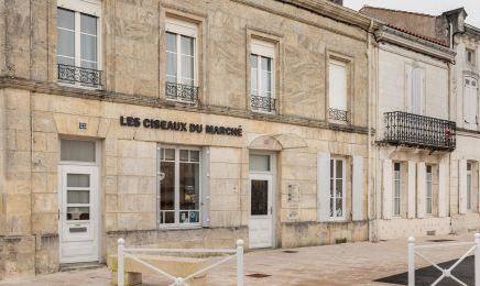 Les Ciseaux Du Marché : Coiffeur à Saint-Jean-d'Angély