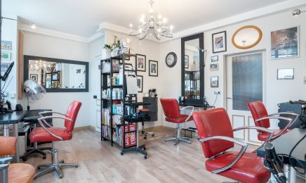 Les Ciseaux Du Marché : Coiffeur à Saint-Jean-d'Angély