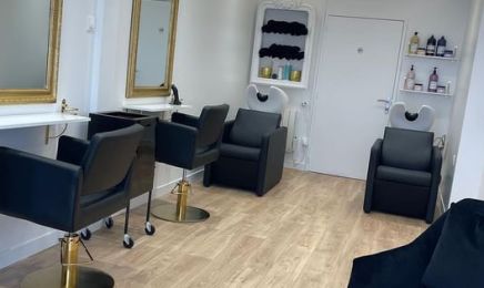 Women's Beauty : Coiffeur à Quincy-sous-Sénart