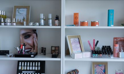 Un temps pour elle  : Manucure à Peipin