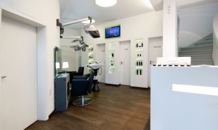 Uwes Schnittkunst Intercoiffure: Kosmetikstudio in Neustadt an der Weinstraße