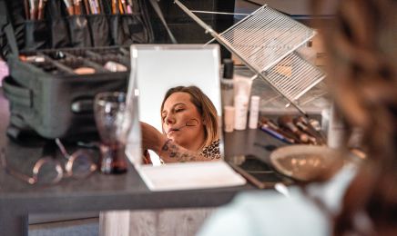 Élodie KT - Maquilleuse Professionnelle, Ongles & Extensions de cils : Institut de beauté à Héry-sur-Alby