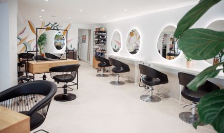 Le Vestibule - Salon de Coiffure, Barbier - We Color Your Life : Coiffeur à Soorts-Hossegor